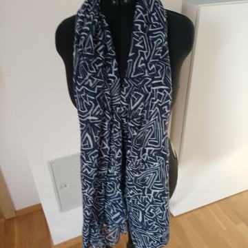 Brezhiben modro bel šal