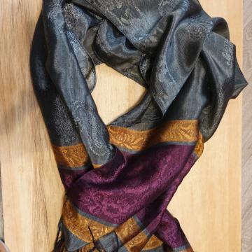 Šal v prelivajočih barvah 175 x 73 cm