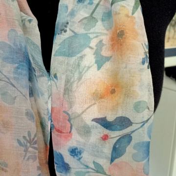 Čudovit nov šal primeren tudi za darilo