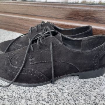 Čevlji ženski št.39