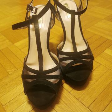 Črni salonarji/čevlji s peto, Primadonna, številka 38