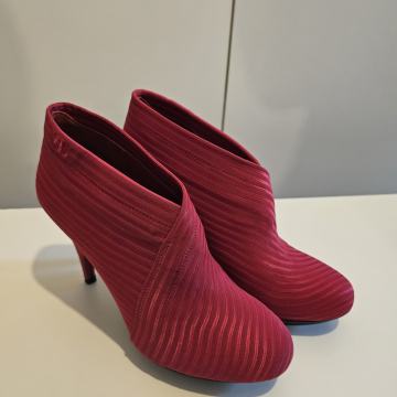 Prodam UNITED NUDE salonarje 38