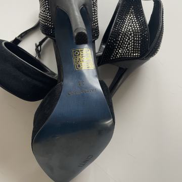 Salonarji, črni z bleščicami, št. 39