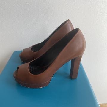 Salonarji Gucci (vel. 35)