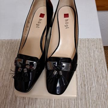 Zenski cevlji - Hogl,  salonarji crni lak,novi