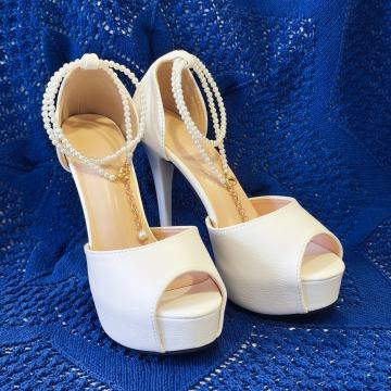 Ženski salonarji, vel. 35