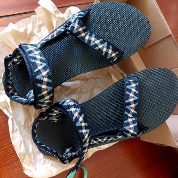 TEVA sandali moški  št.45, NOVI