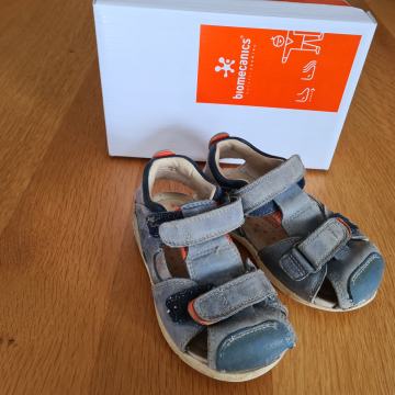 Biomecanics sandalčki št.25