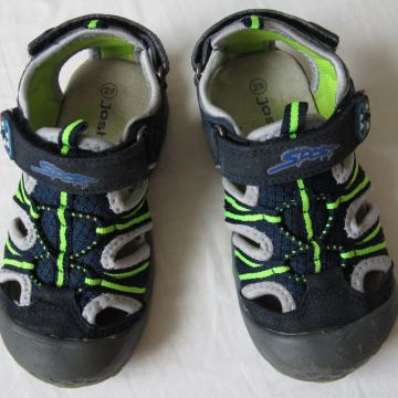 Otroški sandali št. 28