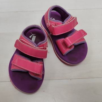 PUMA št. 22 sandali original