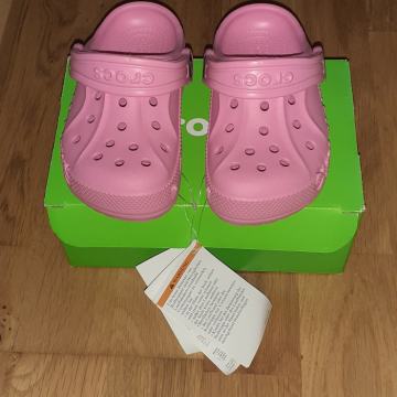 sandali,crocs,kroksi,poletni čevlji za vodo št. 20,21, 23,24,25,26