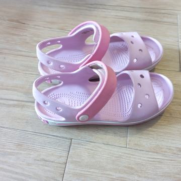 Sandali Crocs J1