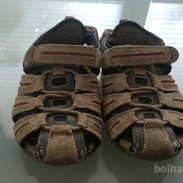 sandali geox številka 28