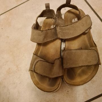 Sandali H&M št. 27