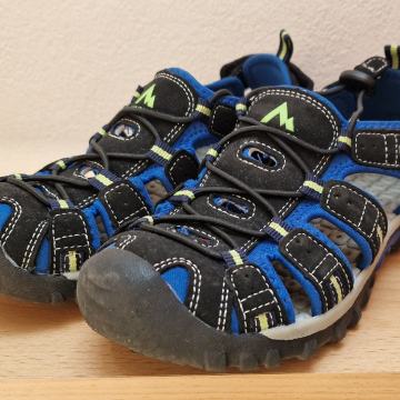 sandali Mckinley st 34