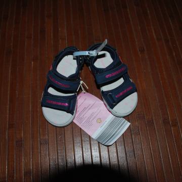 Sandali št. 24 , NOVO (3 kom)
