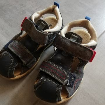 Sandali št. 28 za fanta