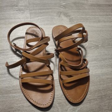 Massimo Dutti 41 usnjeni gladiator sandali