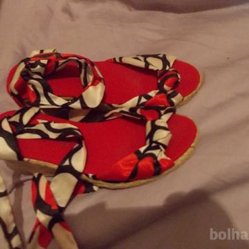 Modni sandali-špagarice z visoko peto OVS vel.37