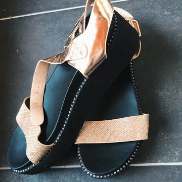 ROSE GOLD SANDALI 38