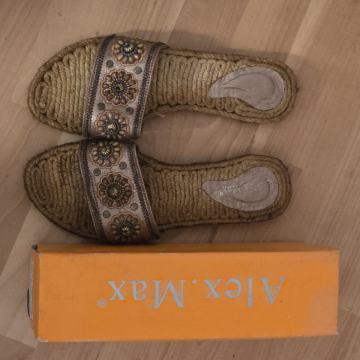 Sandali Alex.Max – št. 40 (bronasti)