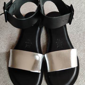 Novi sandali - gladiatorke GAUDI, naravno usnje, št. 38