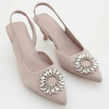 Špičasti sandali z mini peto NOVI vel 39