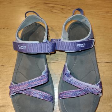 Teva ženaki sandali št. 38