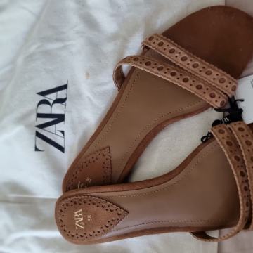 NOVI usnjeni sandali ZARA 38