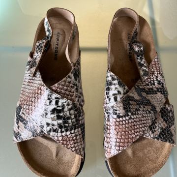 Ženski sandali Maja Štamol za Kopitarno št 40