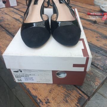 ženski sandali, št 36