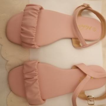 ženski sandali št. 40