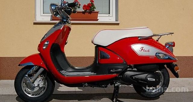 SCOOTER 25 KM H ALI 45 KM H - NA OBROKE