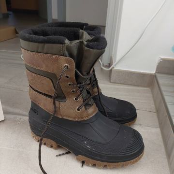 Zimski škornji št.41