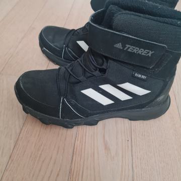 Adidas Terrex 38 2/3 otroški zimski škornji