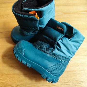 Dechatlon zimski škornji, otroški, št. 20/21