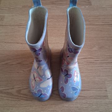 Dekliški škorenjčki za dež.št.29.