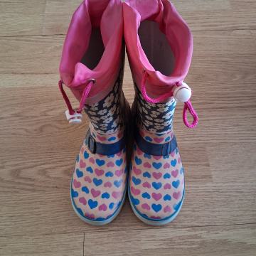 Dekliški  škorenjčki  za dež.št.30.