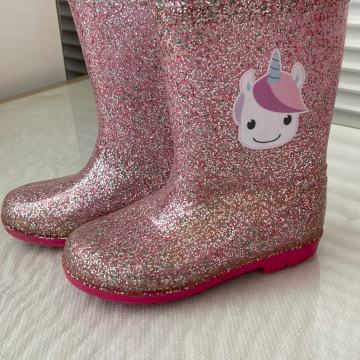 Dekliski skornji 29 stevilka