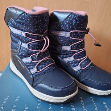 Dekliški škornji za sneg Geox amphibiox št. 37