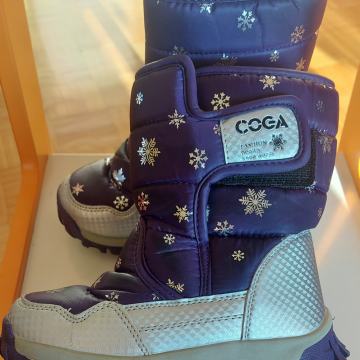 Dekliški škornji št. 30