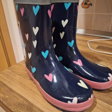 Dekliški škornji št. 33