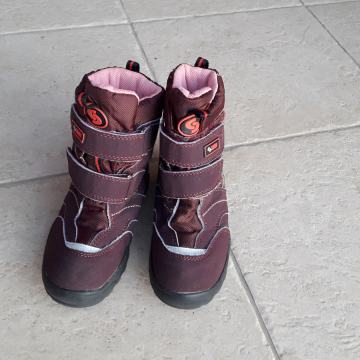 DEKLIŠKI ZIMSKI ŠKORNJI  št.28 in št.32