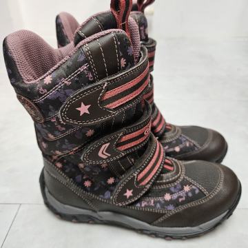 Dekliški zimski škornji Geox - št.35