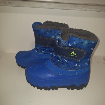 McKinley škornji 32 / 33, podloženi