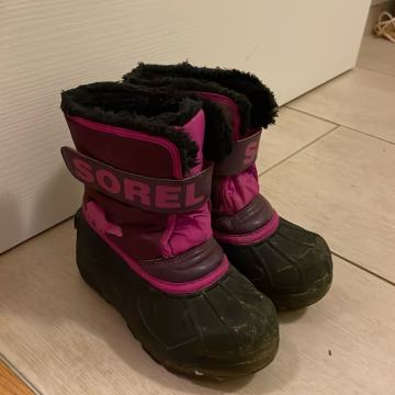 Nepremočljivi zimski čevlji Sorel 28