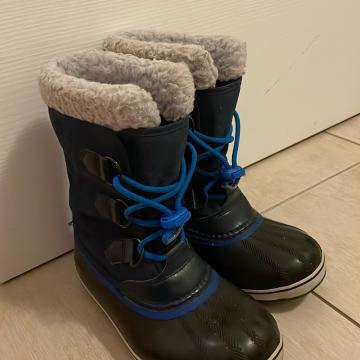 Nepremočljivi zimski čevlji Sorel 34