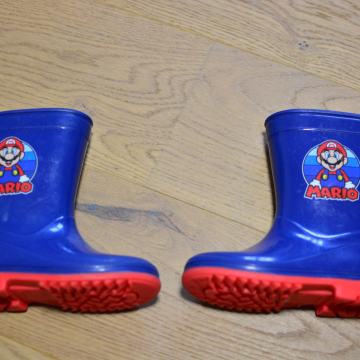 Otroški dežni škornji Mario bros, št. 25