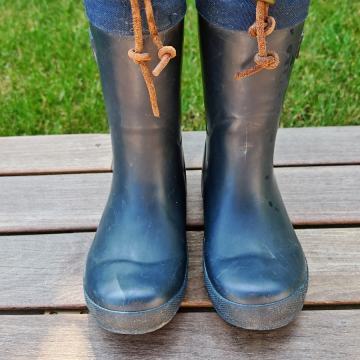 Otroški podloženi dežni škornji