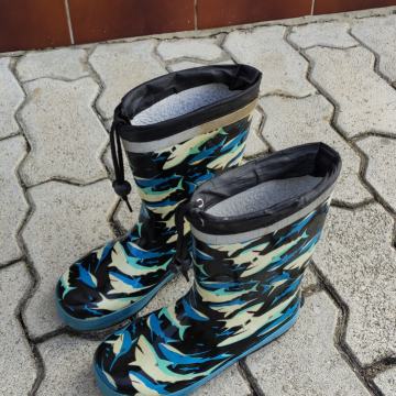 OTROŠKI PODLOŽENI ŠKORNJI